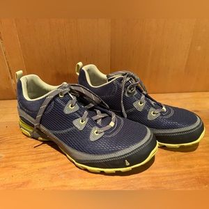 Ahnu Sugarpine Low Top Hiking Shoes Size 8.5 Blue